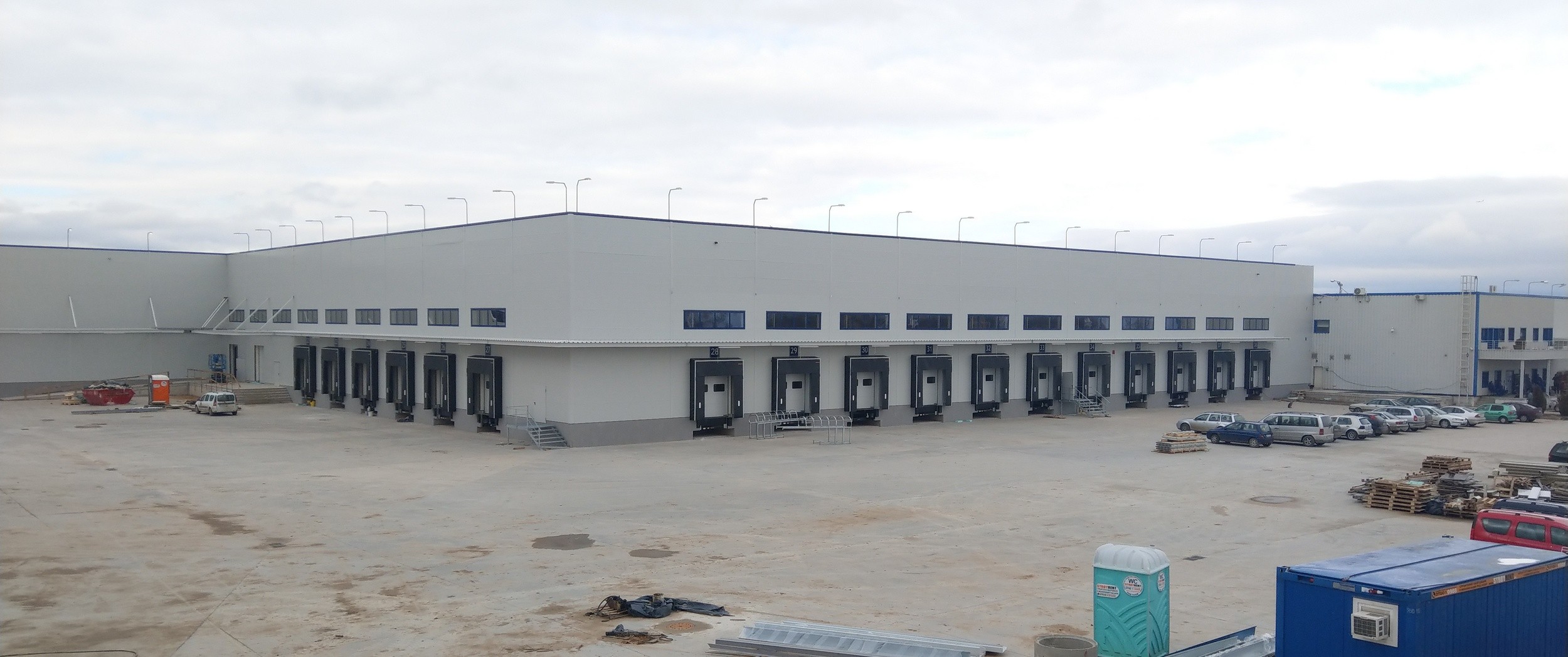 Expansion of the Central warehouse of Technopolis and Praktiker