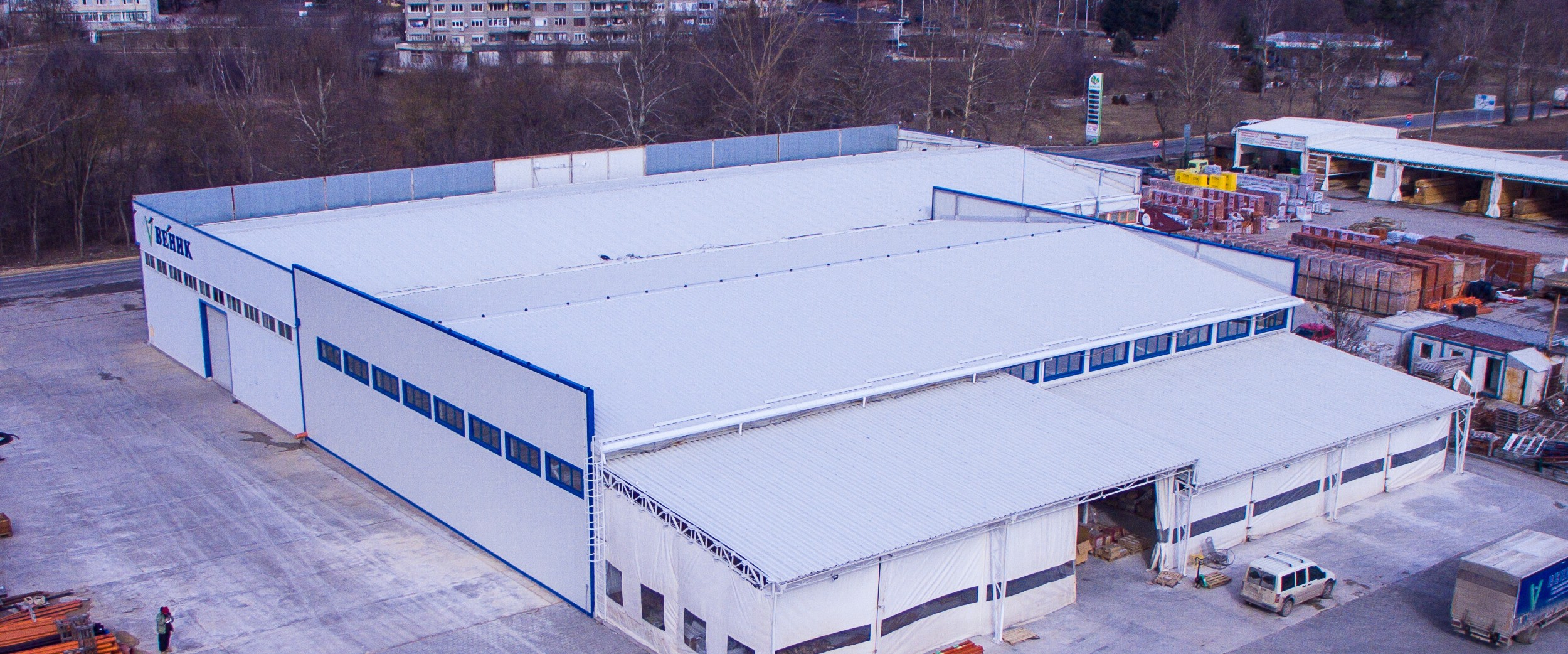 Extention of warehouse for non-flammable construction materials